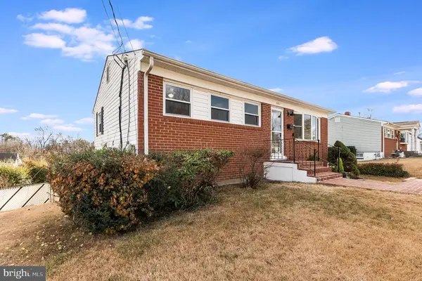 2011 York Dr, Woodbridge, VA 22191