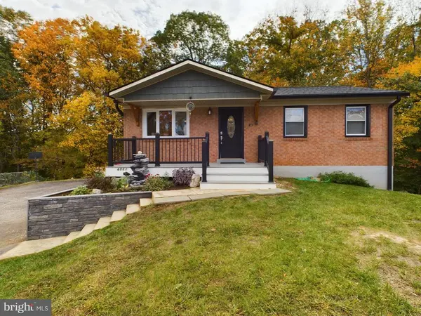 4801 Kempair Dr, Woodbridge, VA 22193