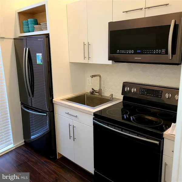 11631 Cecil Rd, Manassas, VA 20112