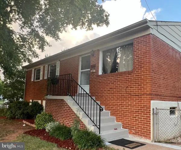 9601 Norfolk St, Manassas, VA 20109