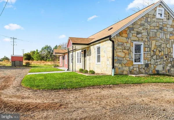 14742 Vint Hill Rd, Nokesville, VA 20181