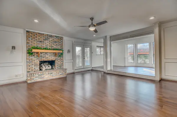 4 Hickory Hills Blvd, Hickory Creek, TX 75065