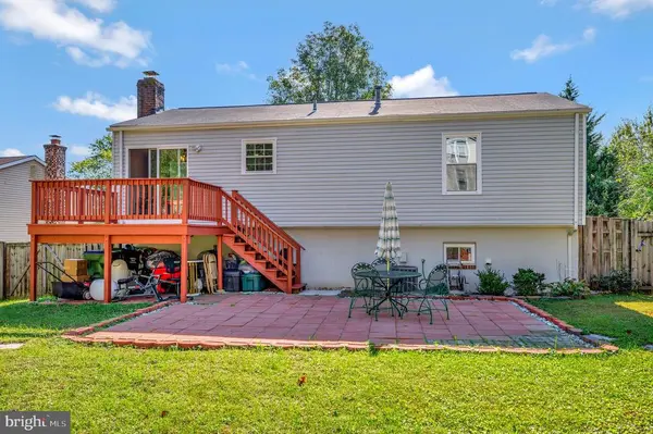 5584 Reardon Ln, Woodbridge, VA 22193