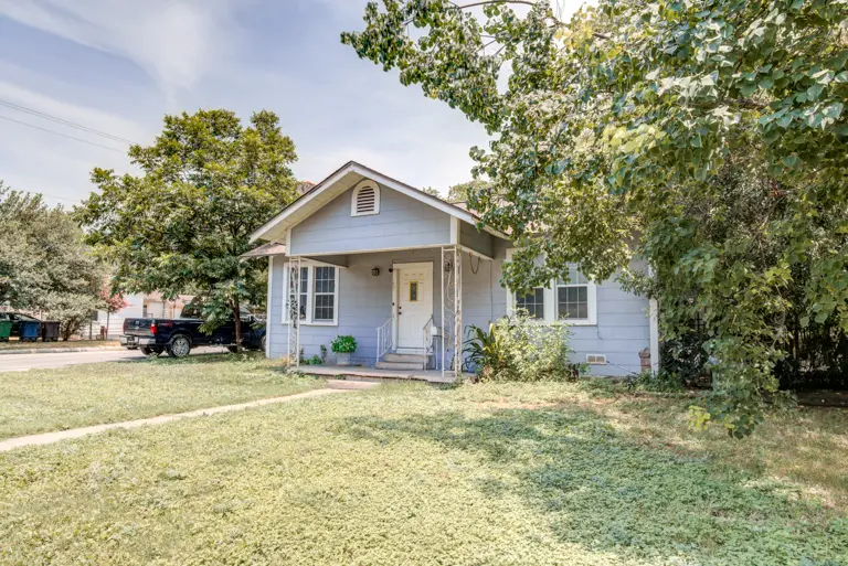 1637 Pasadena St, San Antonio, TX 78201