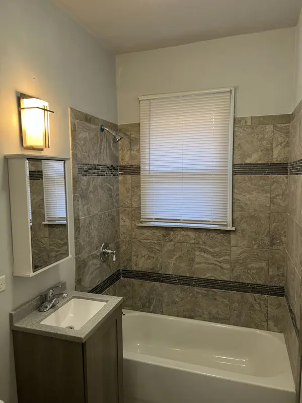 364 Johnson St, Gary, IN 46402