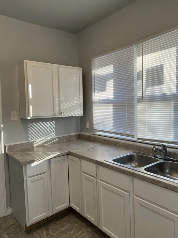 364 Johnson St, Gary, IN 46402