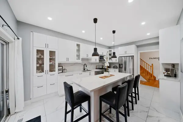 12 Kirkhaven Way Brampton, On L6x 0p6,