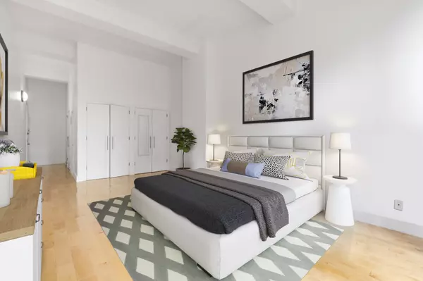New York, NY 10017,310 E 46th St #12B