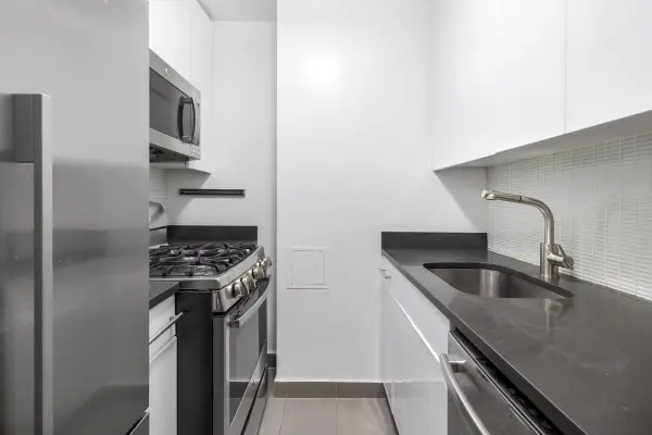 310 E 46th St #12B, New York, NY 10017