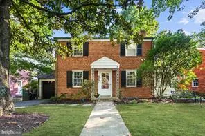 5524 Oakmont Ave, Bethesda, MD 20817