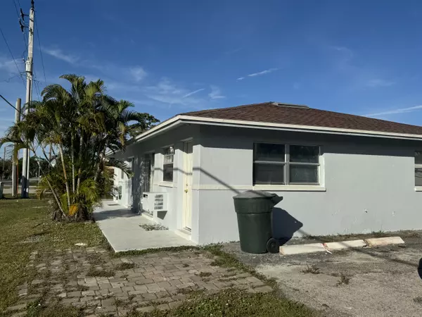 Fort Myers, FL 33901,2400 Franklin St