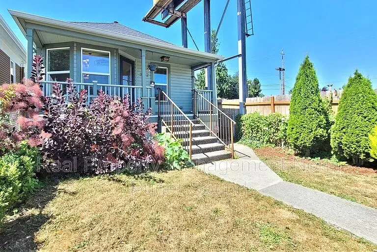3212 Rucker Ave, Everett, WA 98201