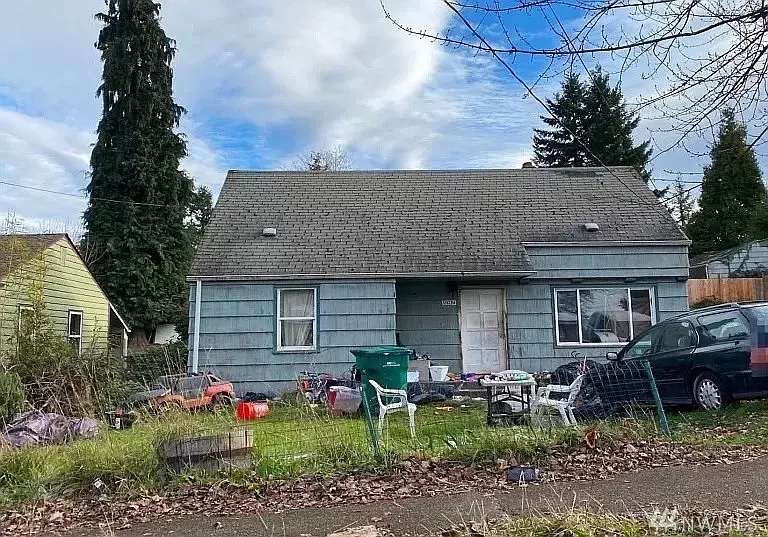 12034 68th Ave S, Seattle, WA 98178