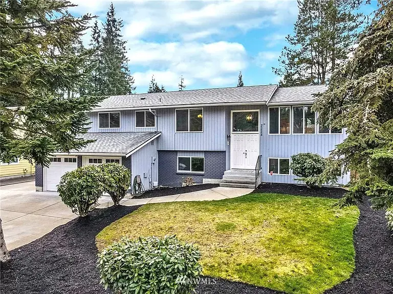 2228 103rd St SE, Everett, WA 98208