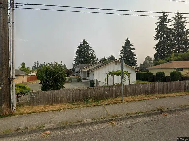 1318 E Casino Rd, Everett, WA 98203