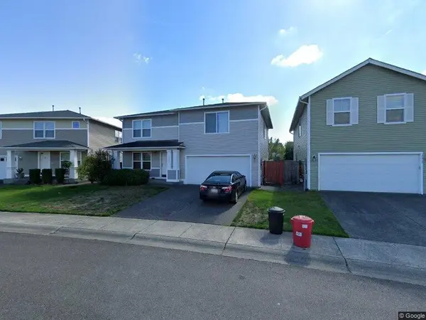 16923 SE 182nd Pl, Renton, WA 98058