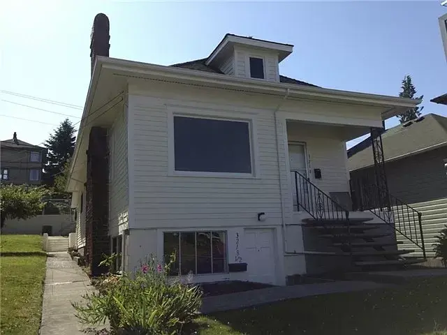 3218 Rucker Ave, Everett, WA 98201