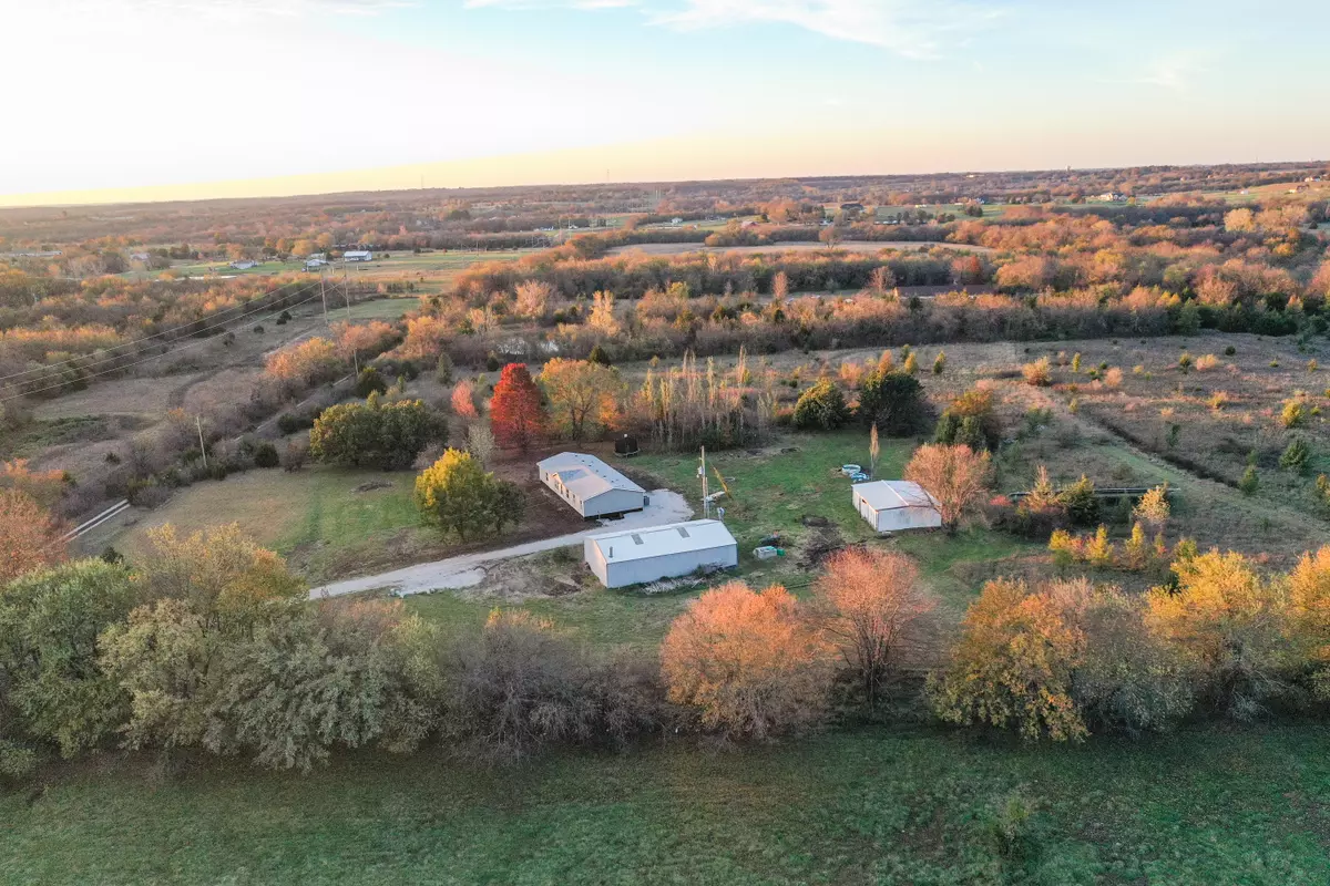 Louisburg, KS 66053,25718 Mission Belleview Rd