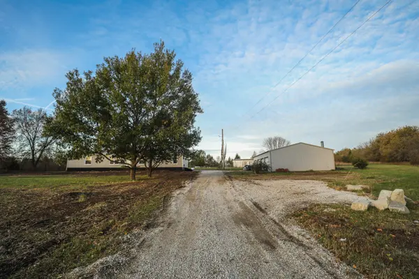 25718 Mission Belleview Rd, Louisburg, KS 66053