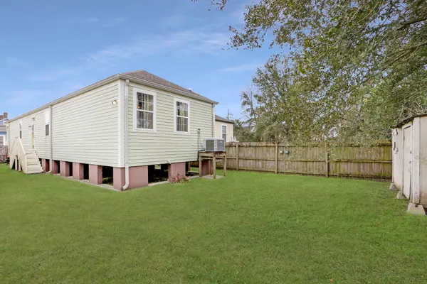 2320 Sixth St, New Orleans, LA 70115