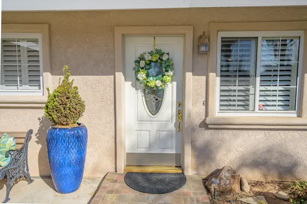 10929 Desert Sand Ave, Riverside, CA 92505