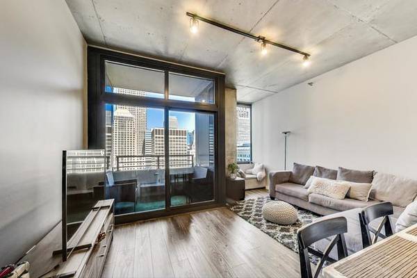 235 W Van Buren St #2822, Chicago, IL 60607