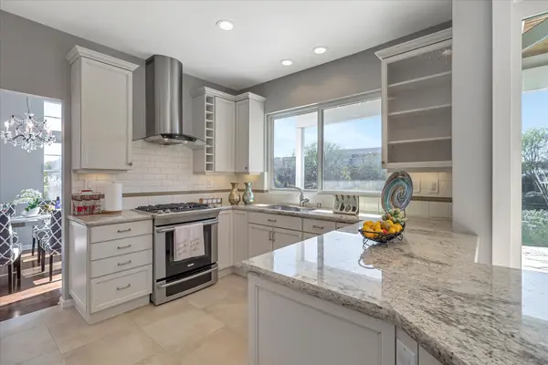 24 Parodi Ct, Alameda, CA 94502