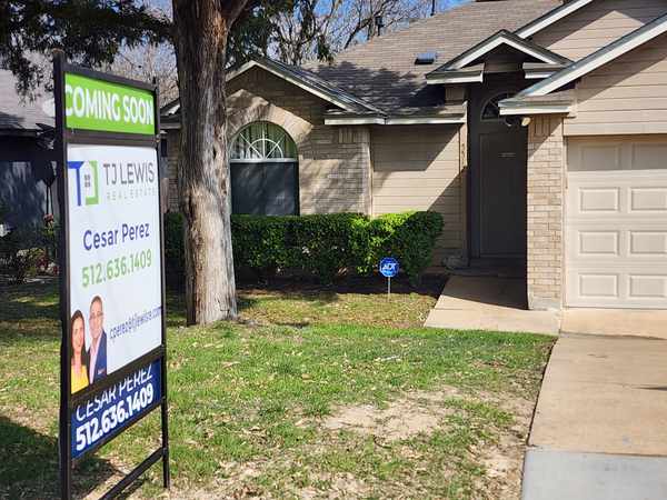 5512 Lark Creek Dr, Austin, TX 78744
