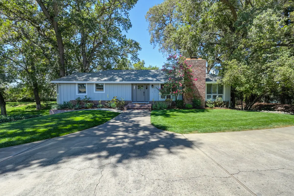 7701 Garden Hwy, Sacramento, CA 95837