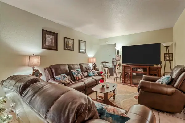 208 Alpine Ct #2214, Irving, TX 75060