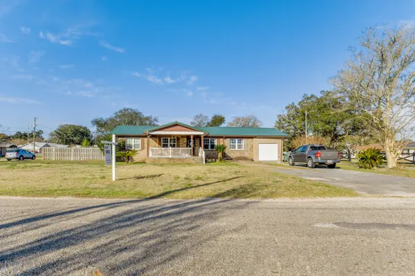 5200 Crowson Rd, Pensacola, FL 32526