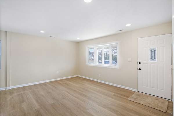 3 Longeron Dr, Middle River, MD 21220