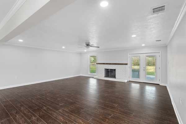 1488 White Acres Dr, Sulphur, LA 70663