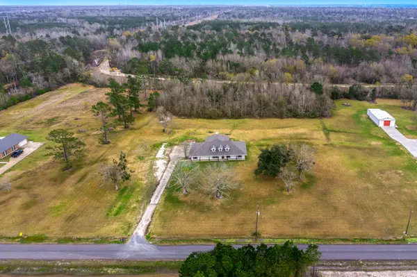1488 White Acres Dr, Sulphur, LA 70663