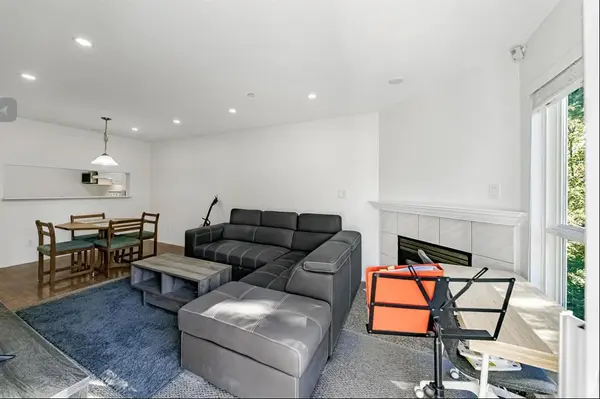16137 83 Ave #303, Surrey, BC V4N 0N1