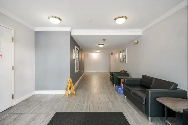 15885 84 Ave #402, Surrey, BC V4N 0W7