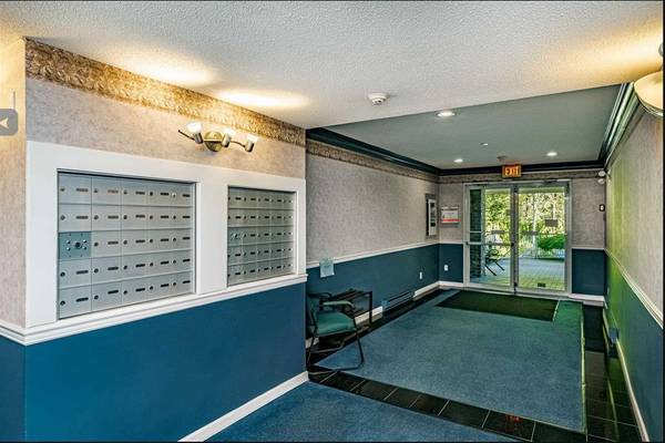 16137 83 Ave #303, Surrey, BC V4N 0N1
