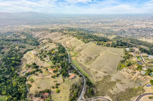 14915 Shannon Rd, Los Gatos, CA 95032