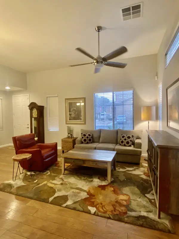 8128 Whiteriver Plateau Ln, Las Vegas, NV 89178