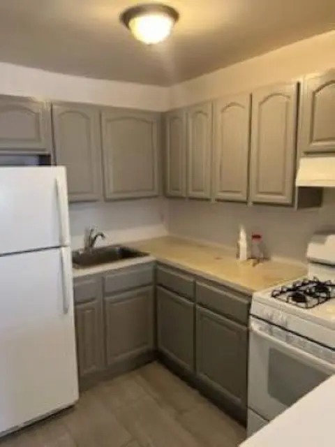 351 N Broadway #2D, Yonkers, NY 10701