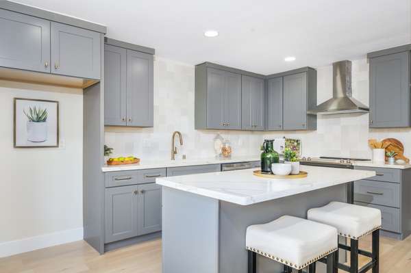 1671 Nightingale Ave Sunnyvale, CA 94087