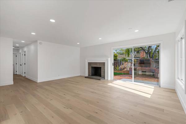 1635 Alison Ave Mountain View, CA 94040