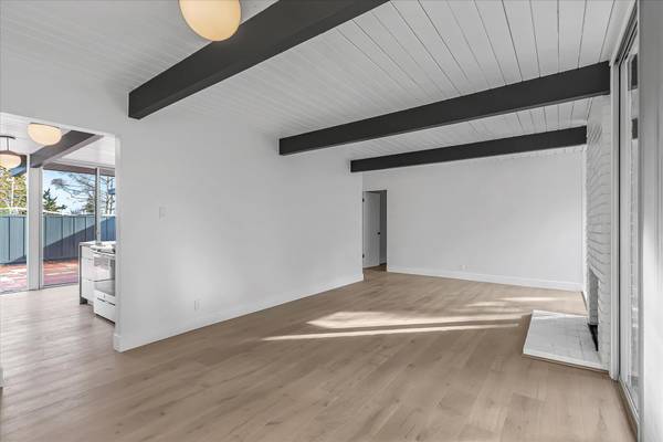 943 Brookgrove Ln Cupertino, CA 95014