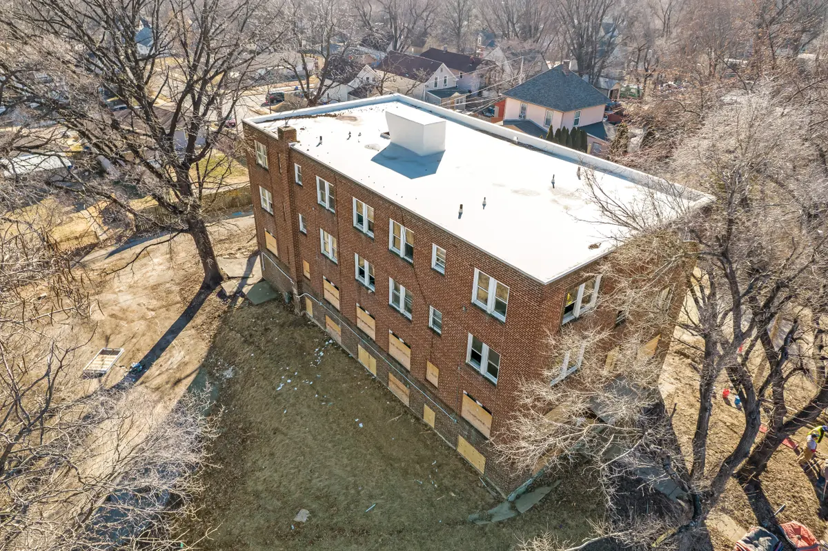 145 Hardesty Ave, Kansas City, MO 64123