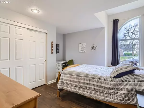 387 S 28th Ave Cornelius, OR 97113