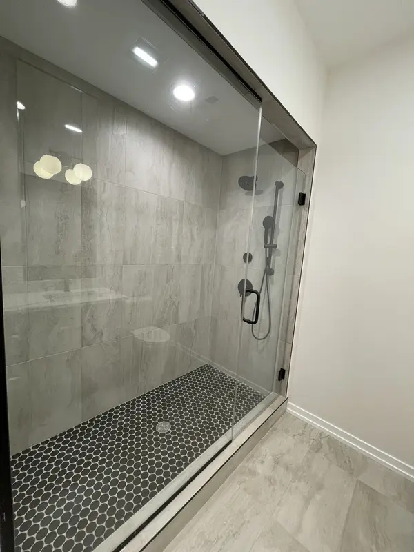 2453 W Adams St, Chicago, IL 60612