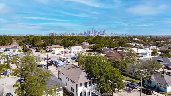 500 W 7th St #4730, Dallas, TX 75208