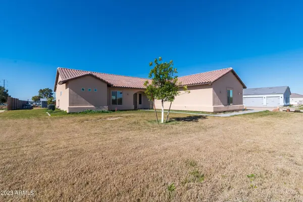 3528 S 165th Ave, Goodyear, AZ 85338