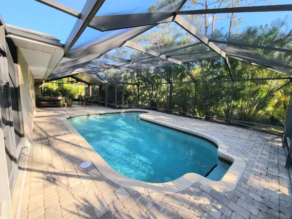 24642 Claire St, Bonita Springs, FL 34135