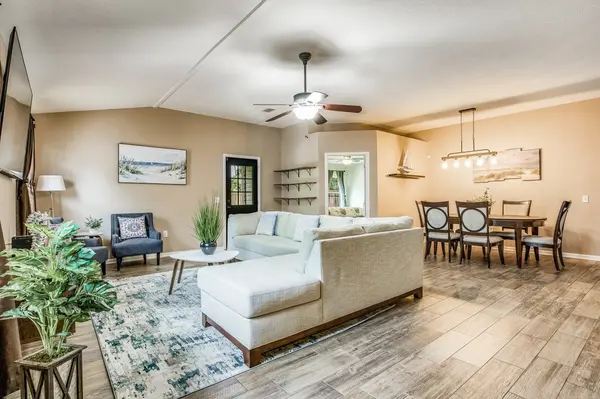 1871 Esplanade St, Navarre, FL 32566